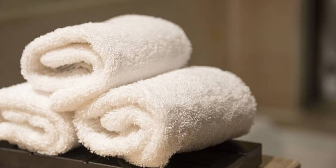 Ne sirke ne de karbonat! Yumuşatıcı kullanmadan aynı etkiyi gösteriyor: Doğal yolla havlularınız pamuk gibi oluyor 3